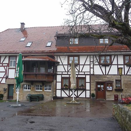 Wengerterstube & Gaestezimmer Kern Hotel Oberderdingen Luaran gambar